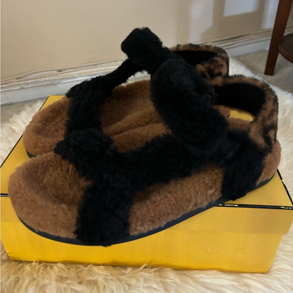 Fendi slides